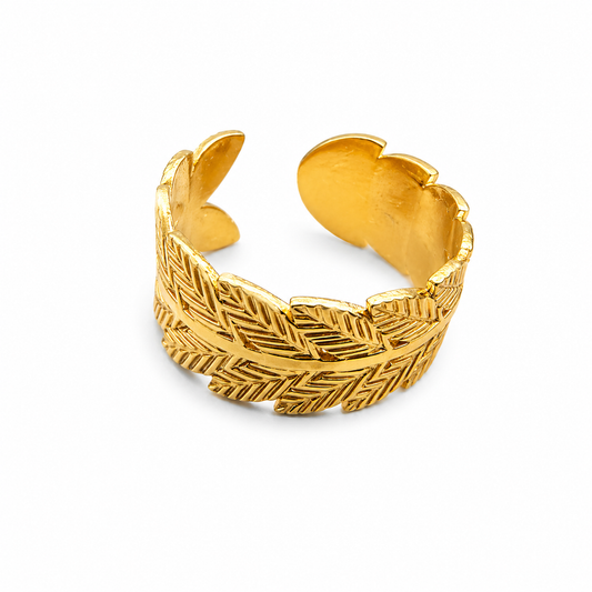 Hera Feather Gold Ring